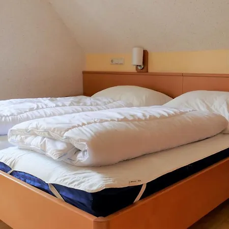 Helles Im Landhausstil Fuer Bis Zu 10 Personen * Frielendorf