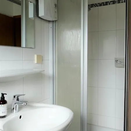 Helles Im Landhausstil Fuer Bis Zu 10 Personen * Frielendorf